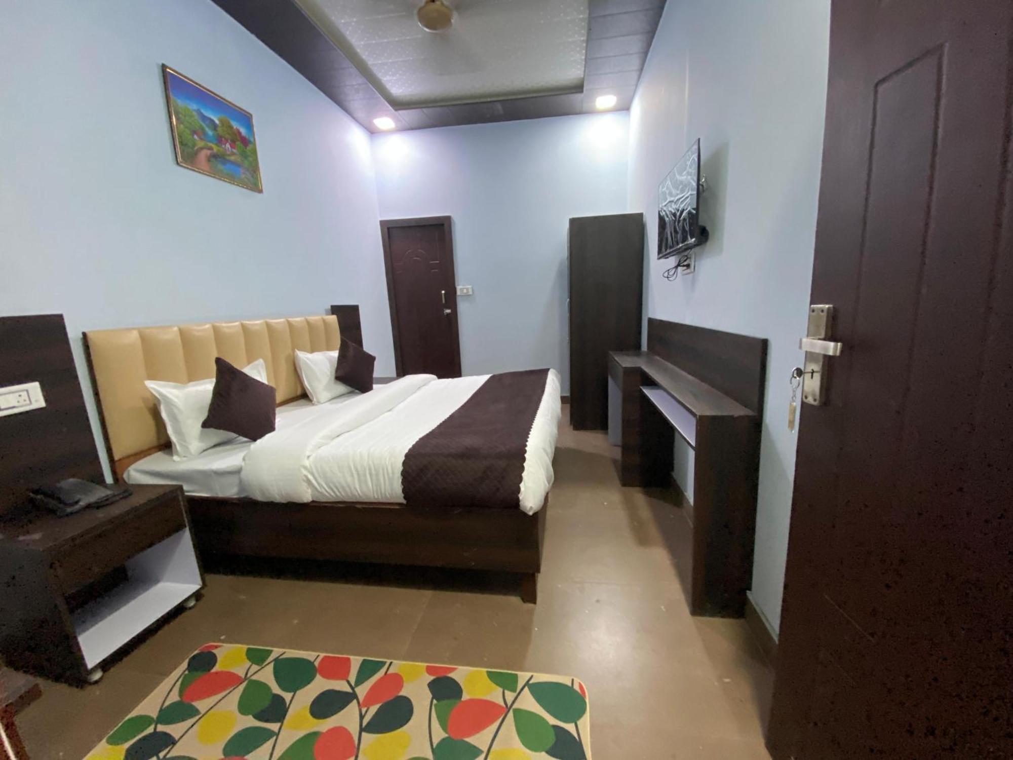 Dharohar Homestay By Yatrimap Rishikesh Exterior photo